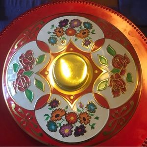 EUC Vintage Gray Dunn Scotland Embossed Floral Metal Biscuit Tin!